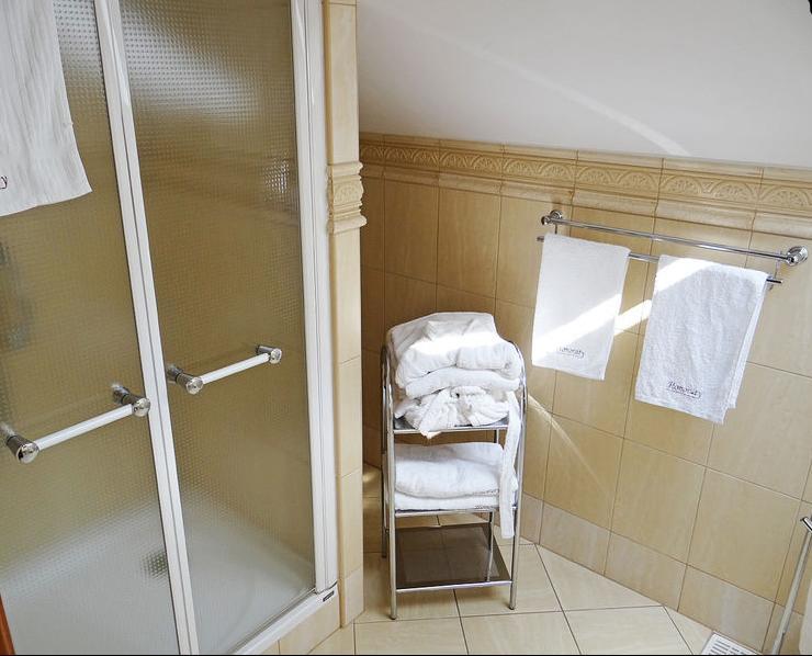 Hotel Diadem Jerzmionki Quarto foto
